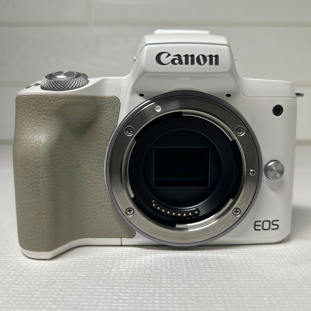 Canon EOS Kiss M ダブルズーム ホワイト