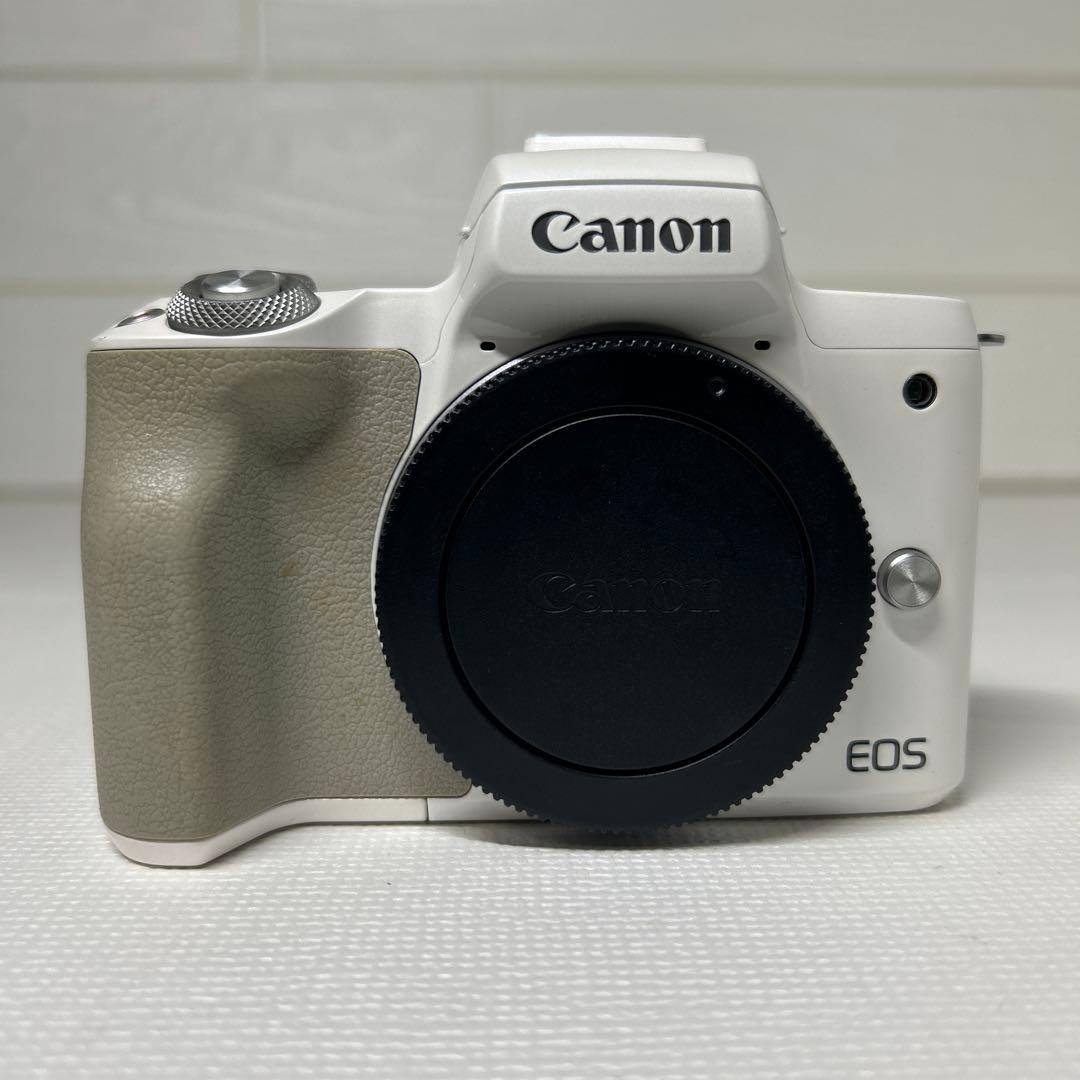 Canon EOS Kiss M ダブルズーム ホワイト