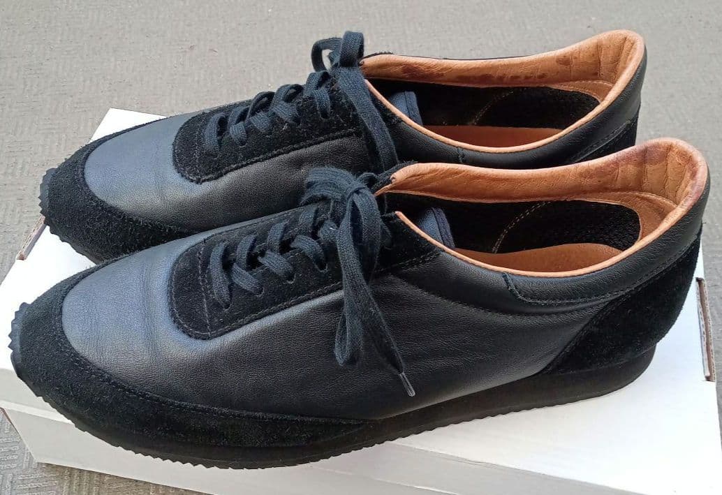 REPRODUCTION OF FOUND カナディアントレーナー