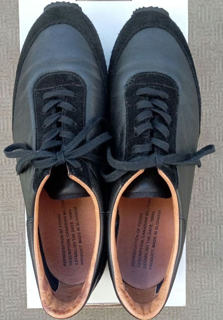 REPRODUCTION OF FOUND カナディアントレーナー