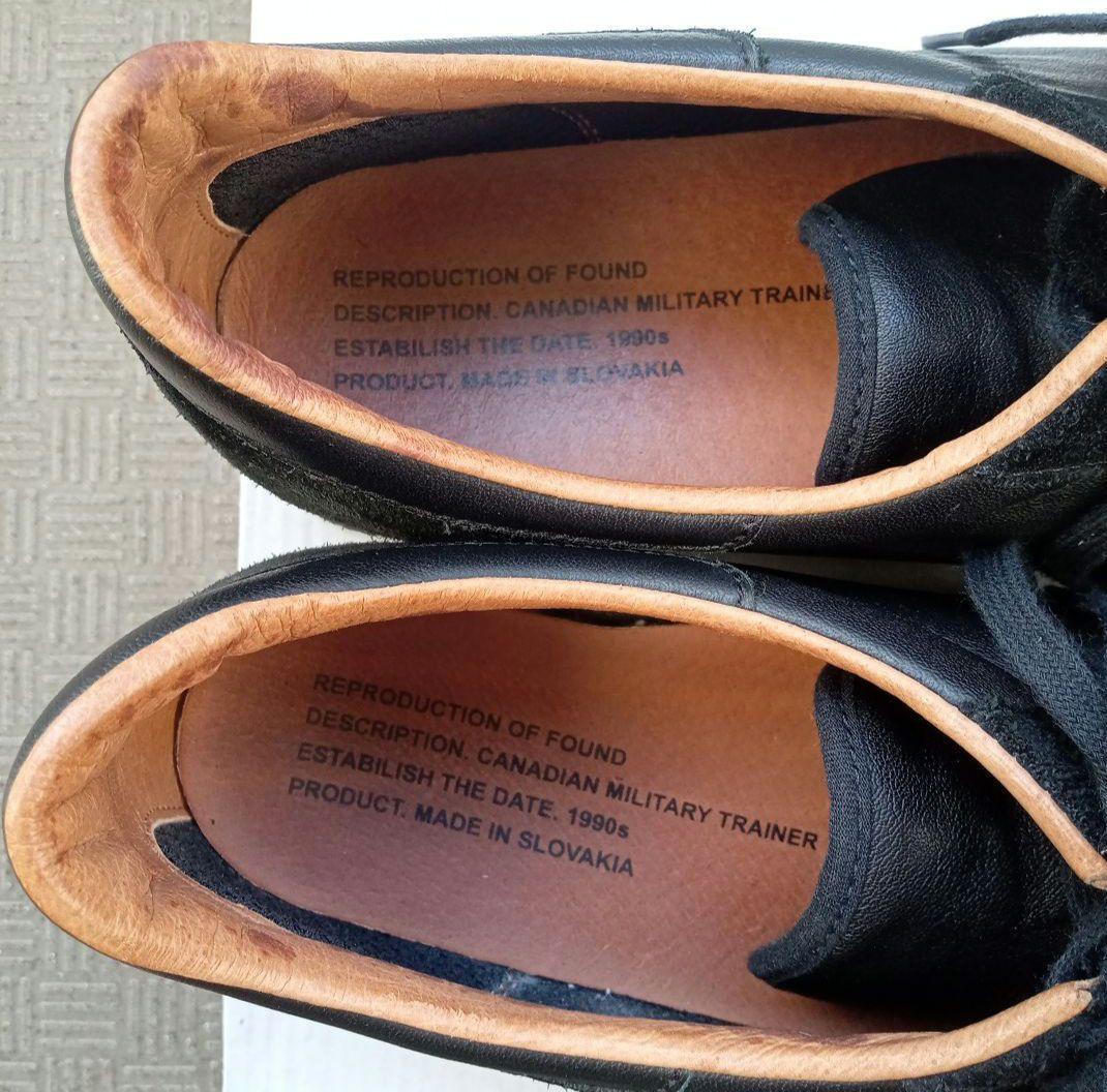 REPRODUCTION OF FOUND カナディアントレーナー