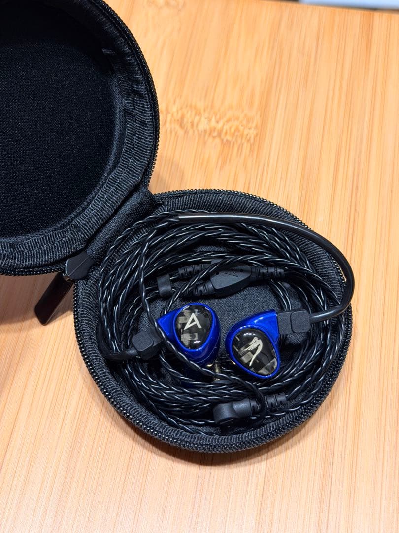 Astell&Kern コラボイヤホン　Billie Jean ブルー