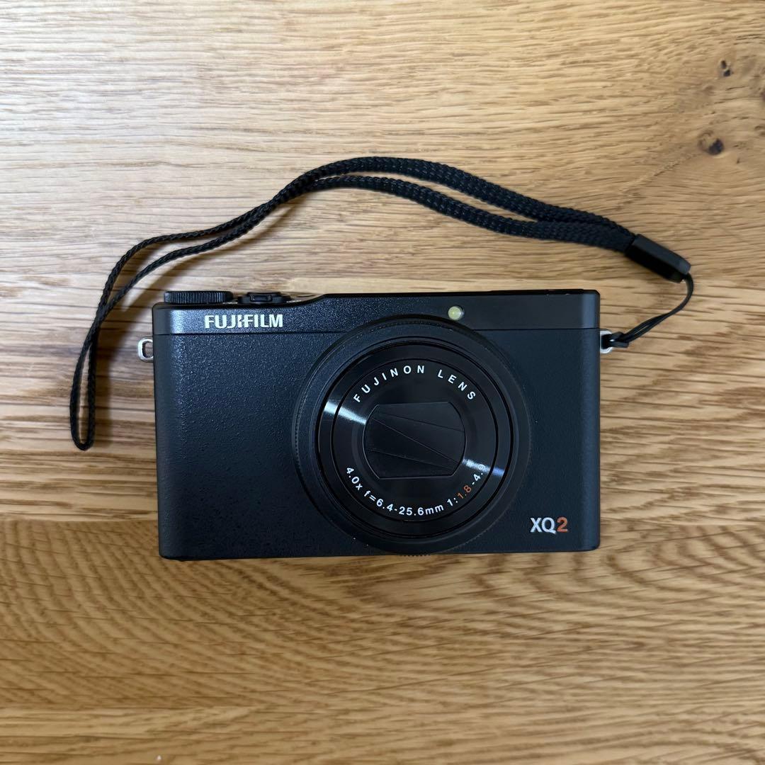 FUJIFILM 富士フィルム XQ2 コンパクトデジタルカメラ ブラック