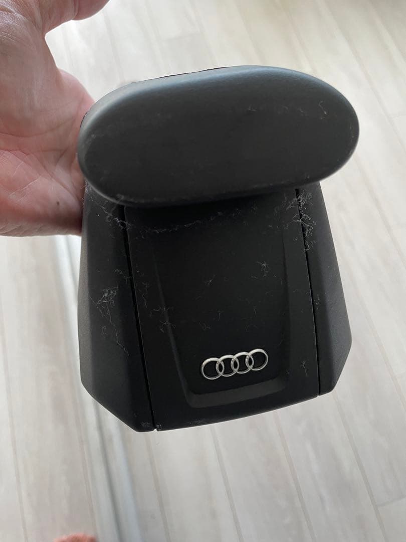 アウディ純正ルーフバーQ3対応