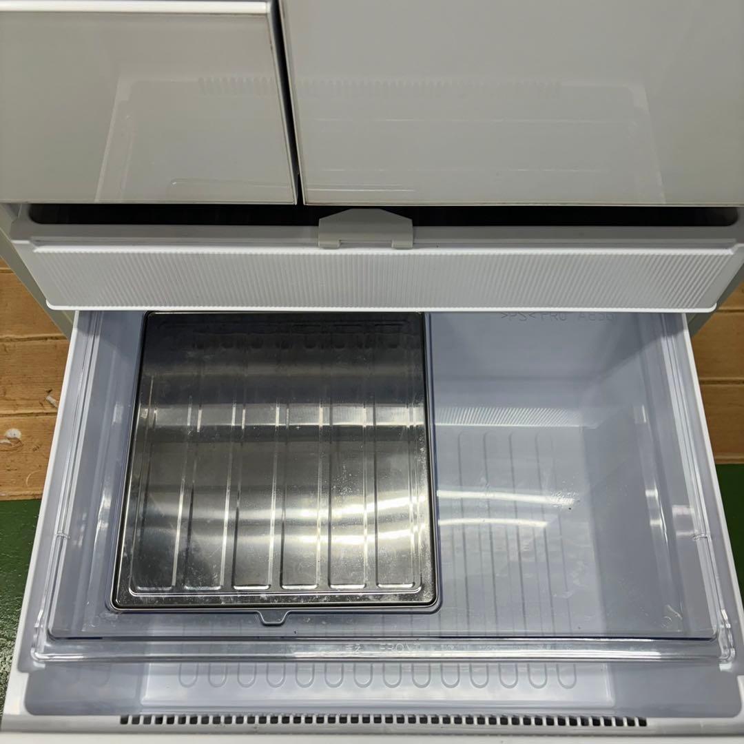 181Y シャープ　大型冷蔵庫 500L〜600L 自動製氷器付き　5ドア