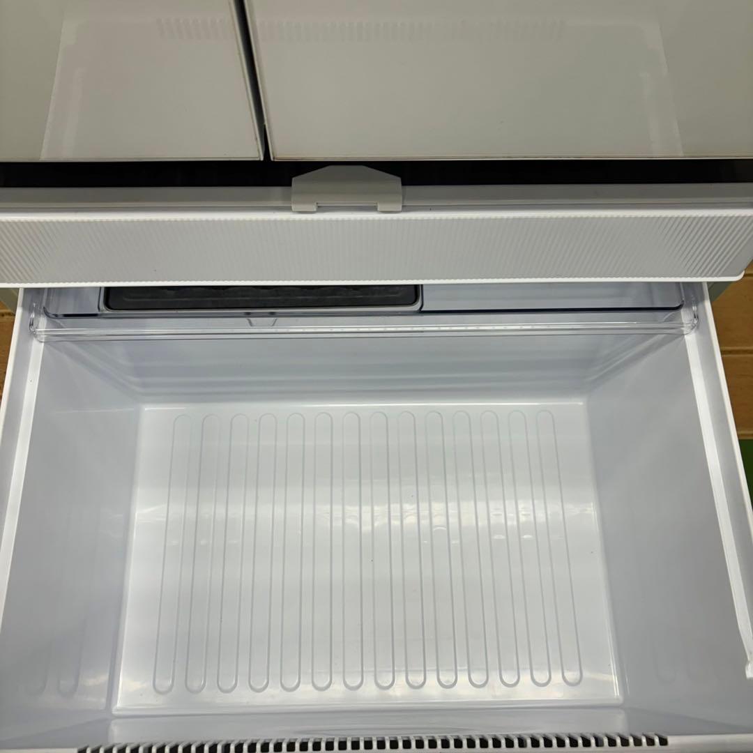 181Y シャープ　大型冷蔵庫 500L〜600L 自動製氷器付き　5ドア