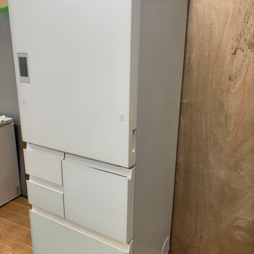 181Y シャープ　大型冷蔵庫 500L〜600L 自動製氷器付き　5ドア