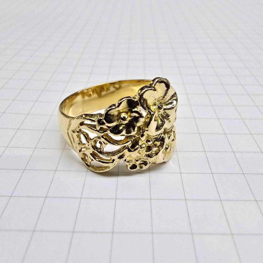 18金お花デザインリング6.42グラム16.5号