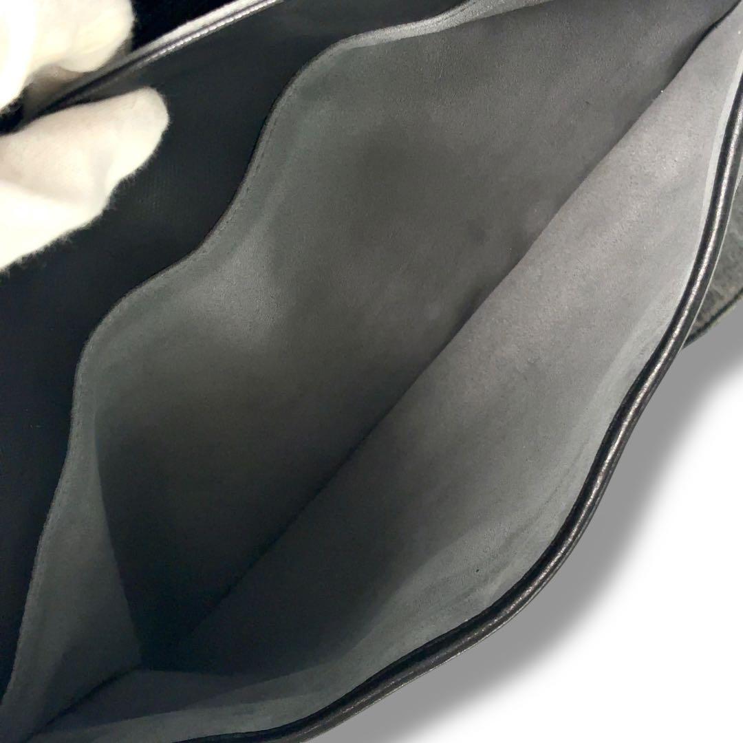 【美品】dunhill ダンヒル　ショルダーバッグ　メッセンジャー　レザー　総柄