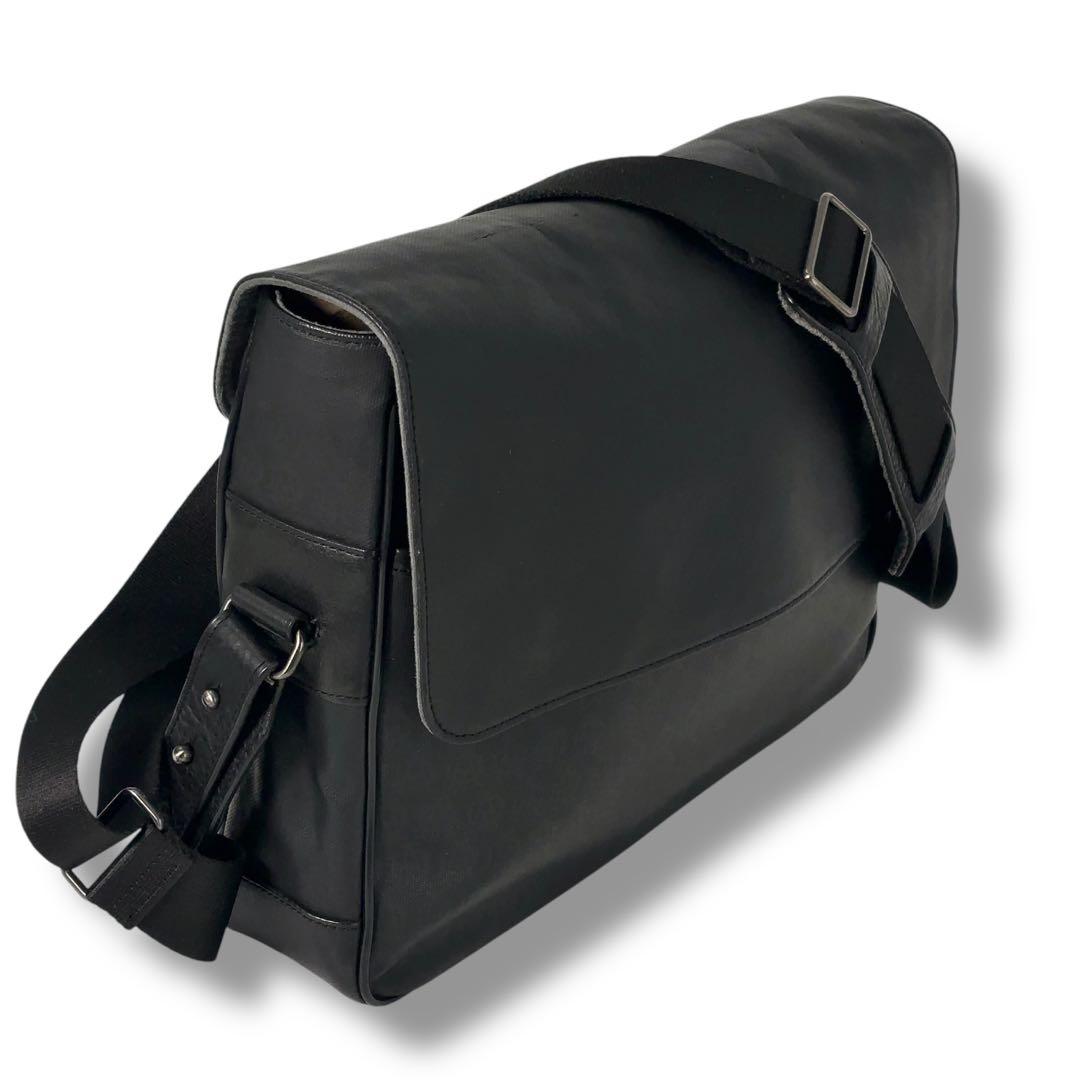 【美品】dunhill ダンヒル　ショルダーバッグ　メッセンジャー　レザー　総柄