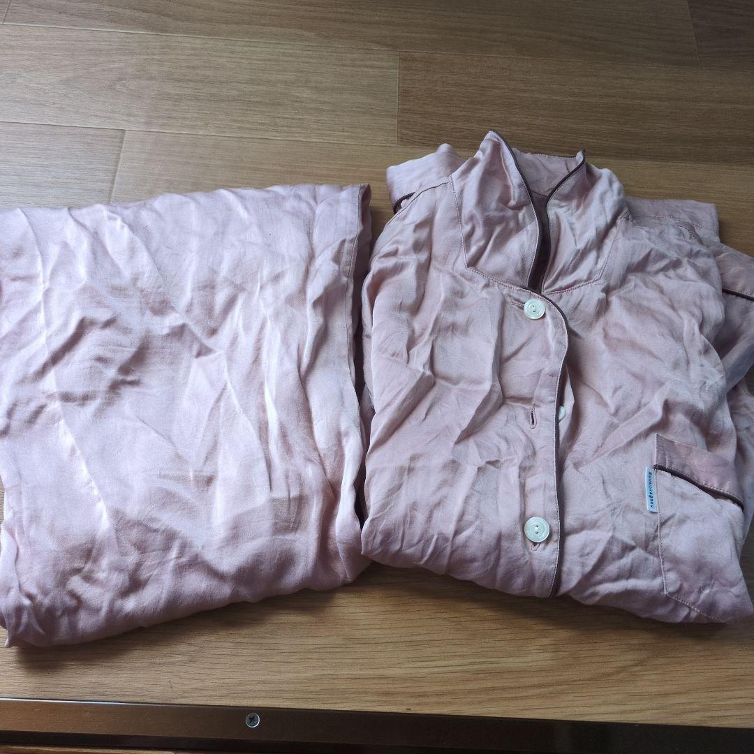 薄いピンク　シルク100% パジャマセット