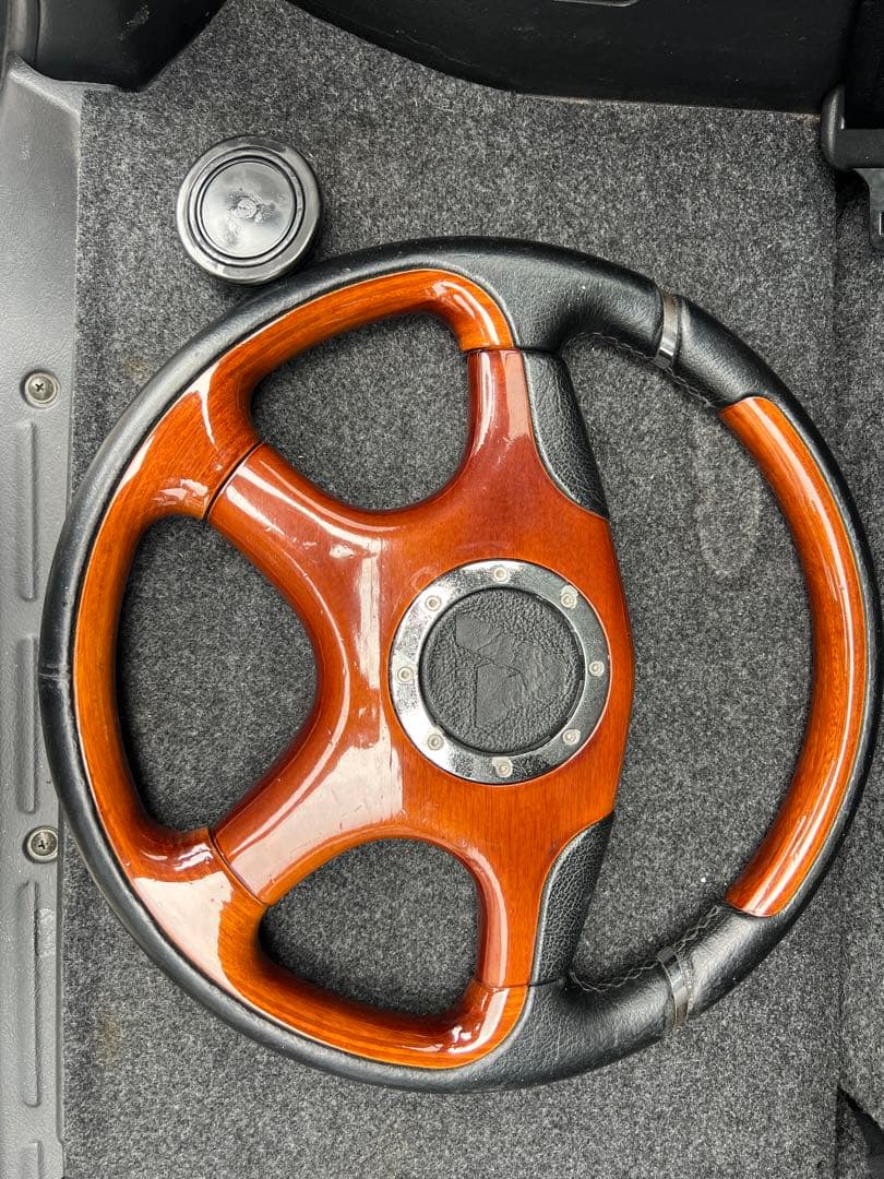 ウッドレザー4スポークステアリング