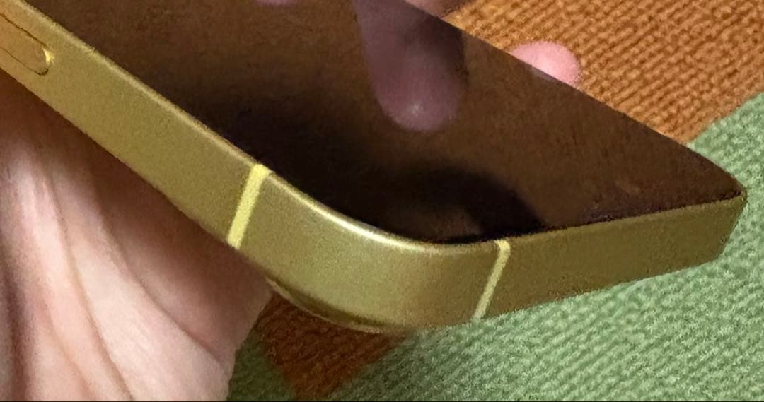 【ジューシー】Apple iPhone 14 イエロー 本体と充電ケーブル