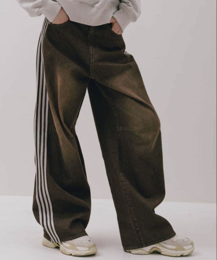 【新品】THE TOE EMIRATES TRACK DENIM PANTS