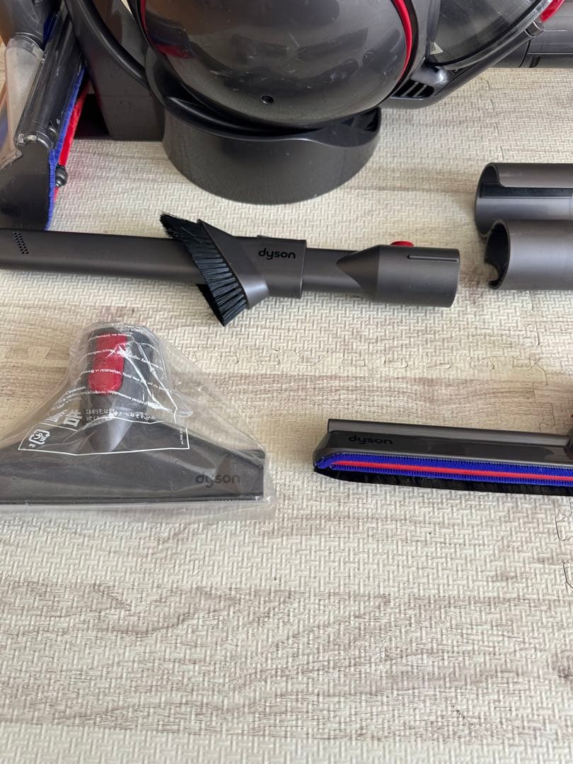 Dyson V4 Digital Fluffy+ キャニスター掃除機 CY29