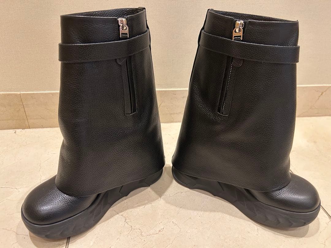 ジバンシー　ブーツ