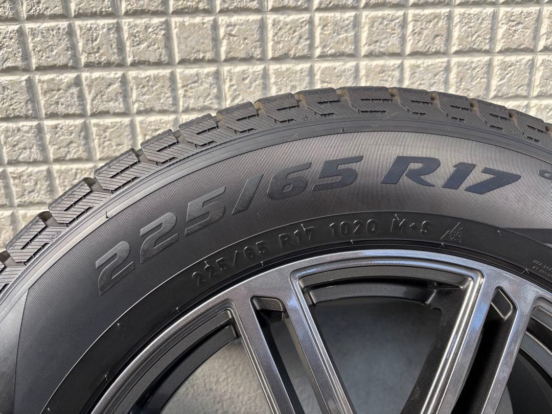 スタッドレスタイヤ、アルミホイール4本セット中古