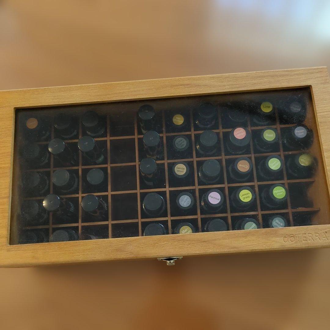 doTERRA 木箱50 エッセンシャルオイル　13本　ショッパー　　まとめ売り