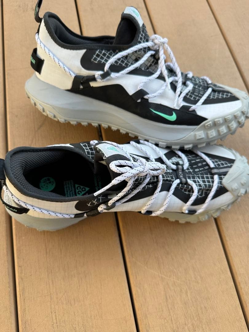 ナイキ NIKE ACG【ほぼ新品】マウンテンフライFLY LOW SE