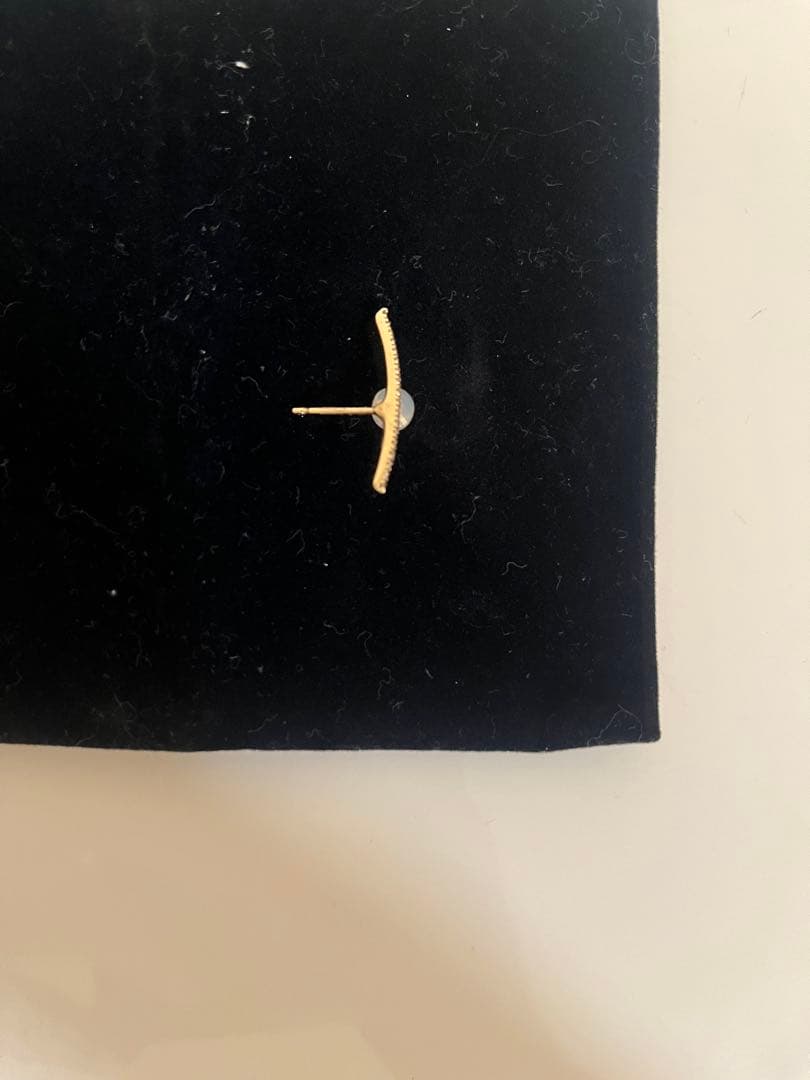 hirotaka ヒロタカ　Gossamer ショートバー ダイヤモンド ピアス