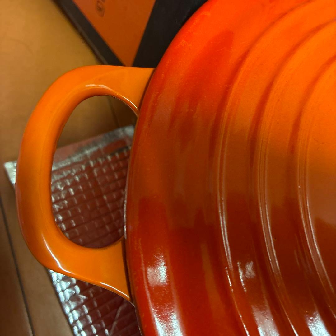 Le Creuset 鋳鉄製 両手鍋 22cm オレンジ