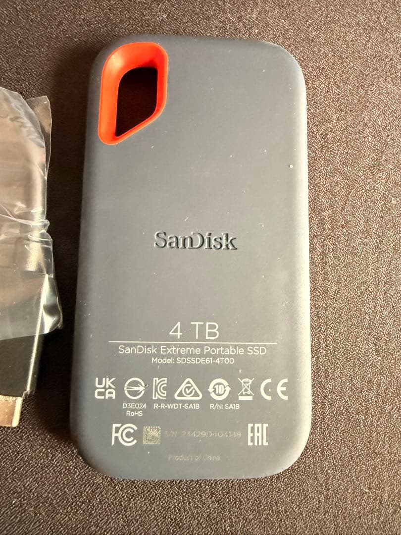 外付けハードディスク・ドライブ Sandisk SSD 4TB