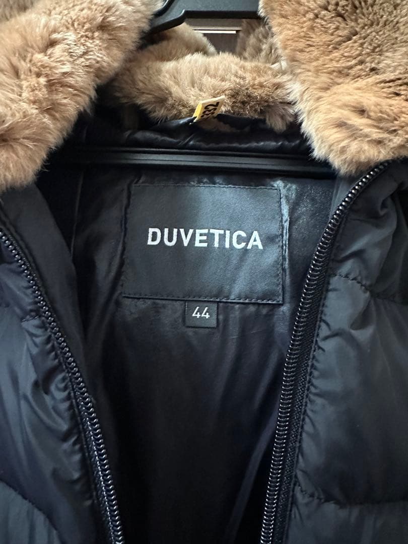 DUVETICA ROISIN ファー付きダウンジャケット