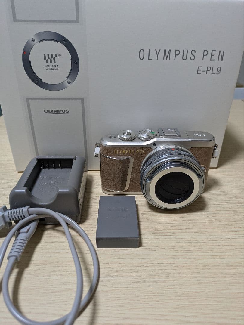 OLYMPUS PEN E-PL9 ブラウン