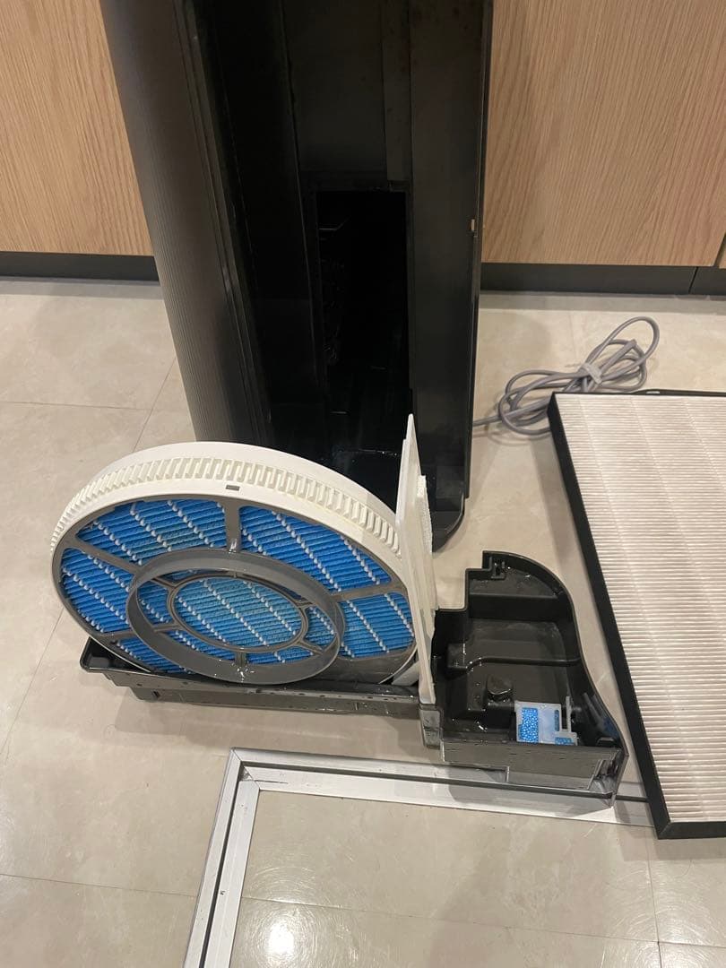 シャープ 加湿空気清浄機 KC-J50-H2021年袋