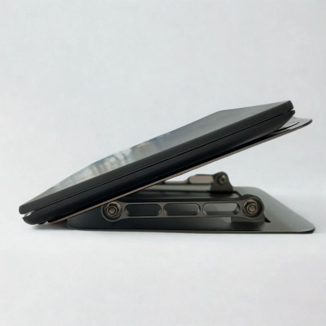 Corei5 7Y54/メモリ8GB/SSD128GB/NEC/ノートPC ⑤