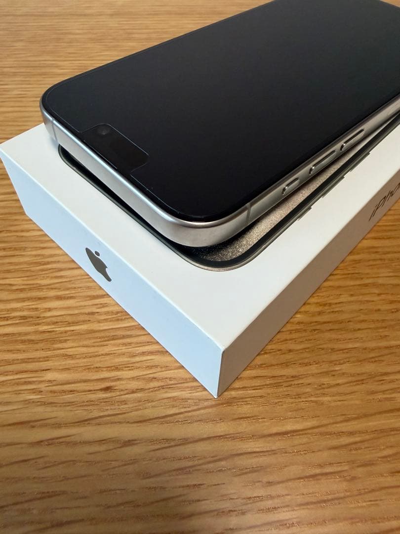 【超美品】Apple iPhone 15 Pro 256GB