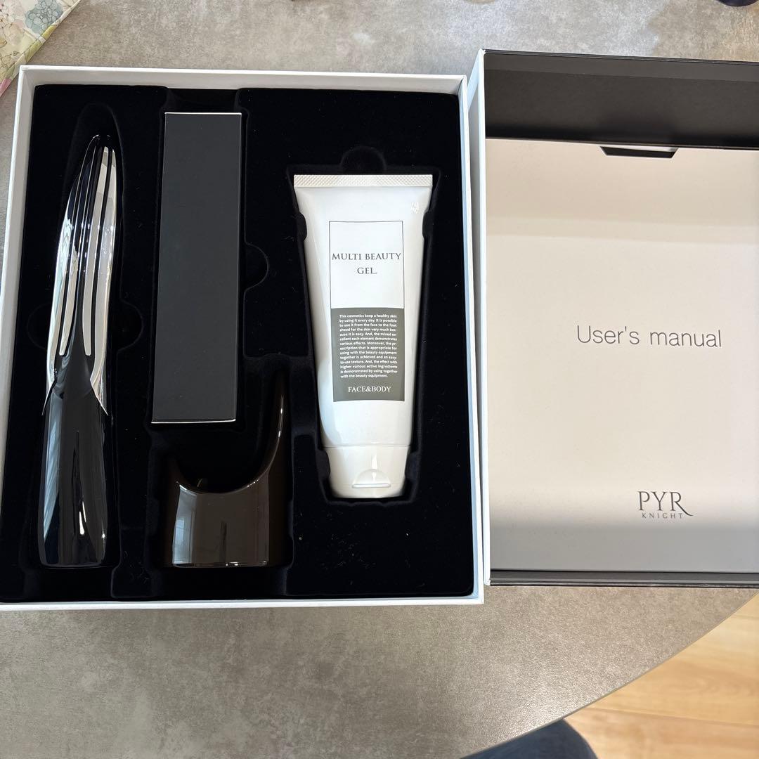 PYR KNIGHT 美顔器 充電器・スタンド付き、箱あり、新品のジェル一本付き
