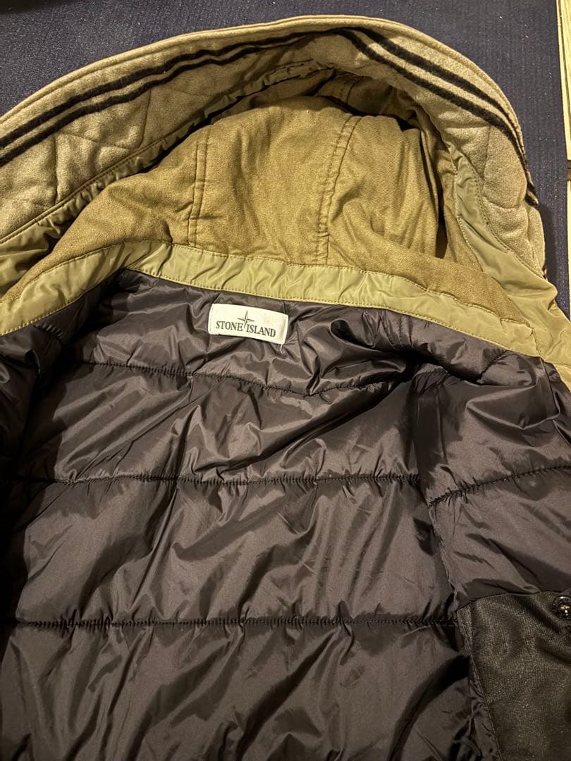 STONEストーンアイランド　プリマロフトジャケットカーキMサイズ
