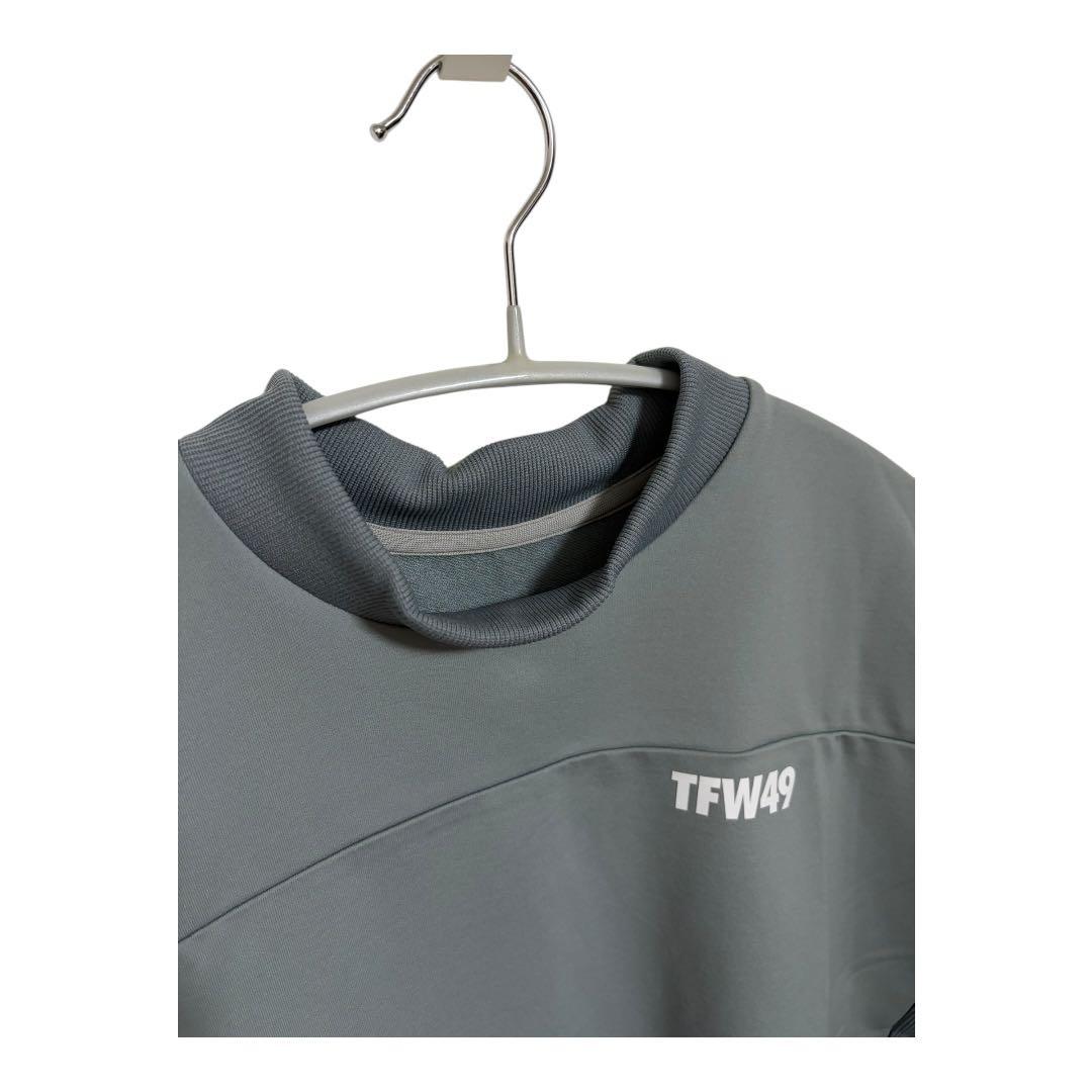 TFW49 グレー 長袖クルーネックシャツ