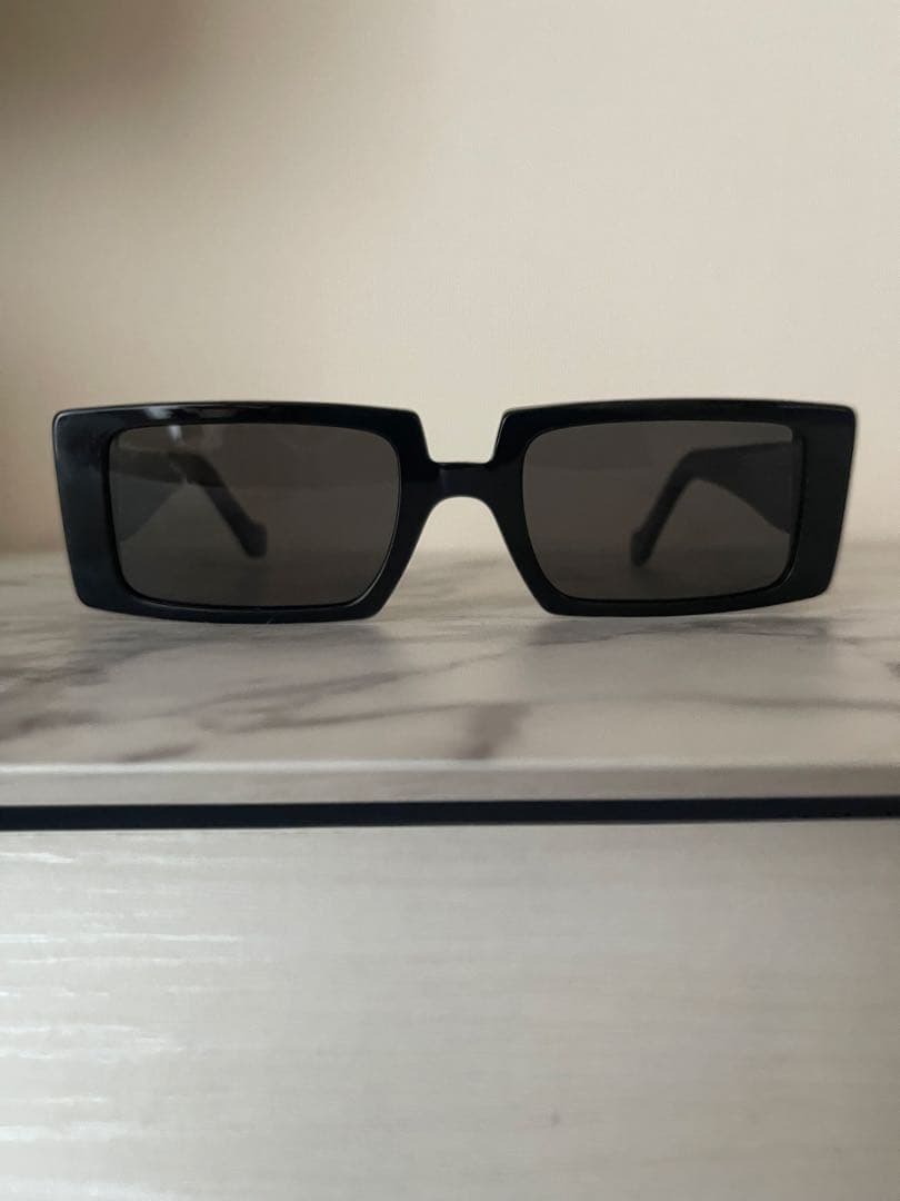 LOEWE ロエベのブラック スクエア サングラス