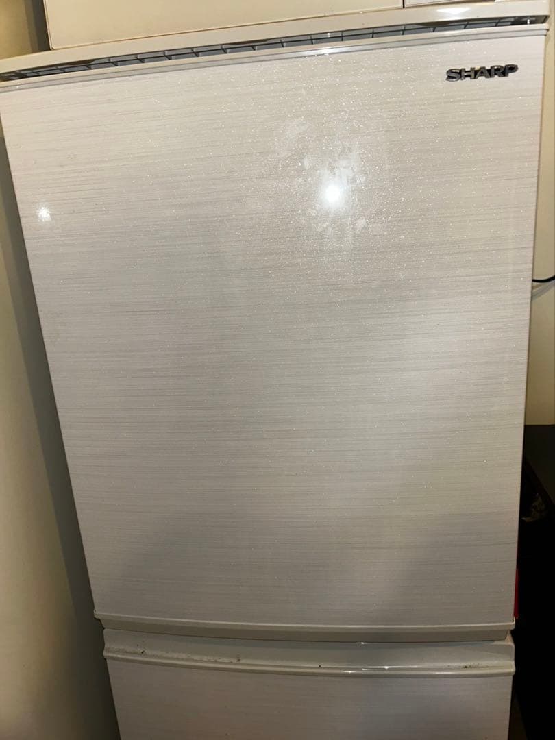 SHARP 冷蔵庫 ホワイト　日曜発送希望のため本日中掲載です。。