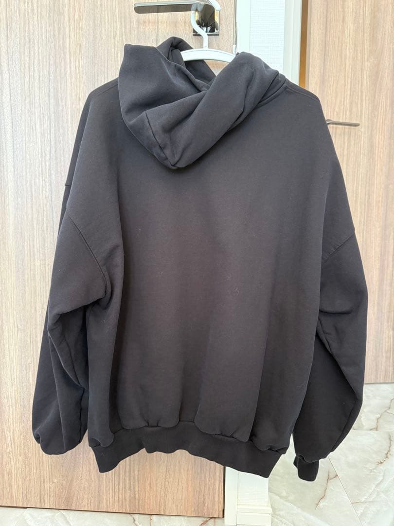 Balenciaga Beverly Hills パーカー　ユニセックス　L