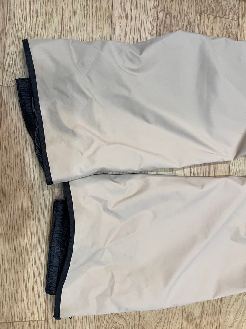 HELLOW スノーボードウェア　韓国