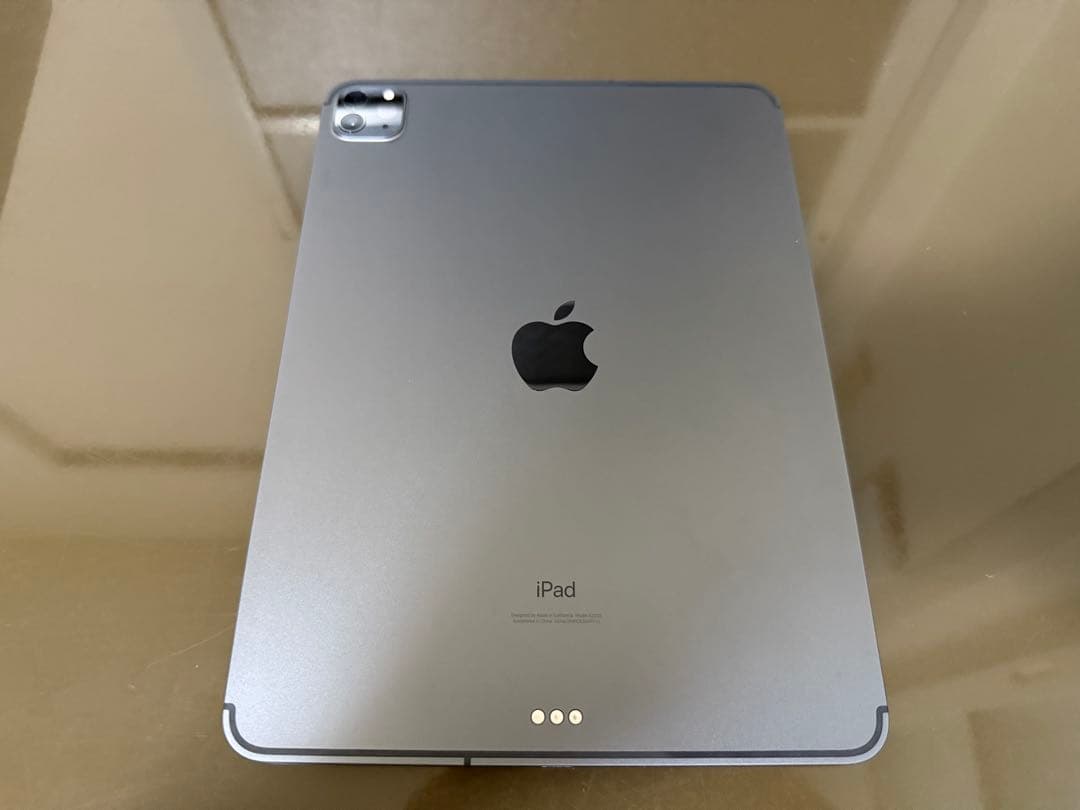 【値下げ中】iPad Pro 11\" 第2世代 + Smart Keyboard