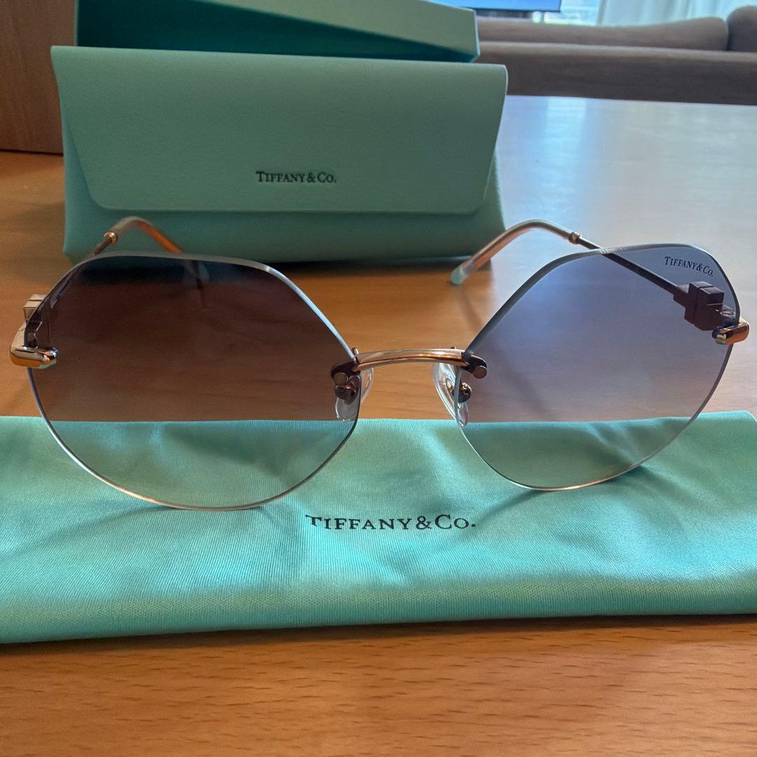 Tiffany & Co. オクタゴナルサングラス