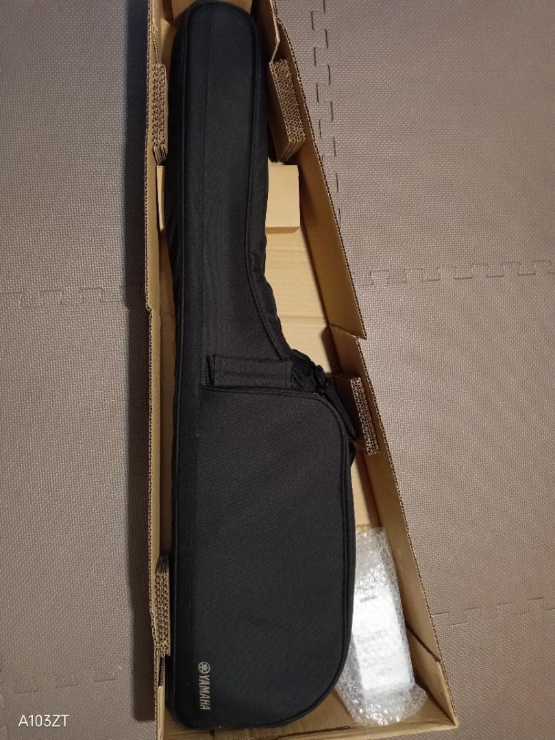 Yamaha SLG200S サイレントギター　アダプター付属