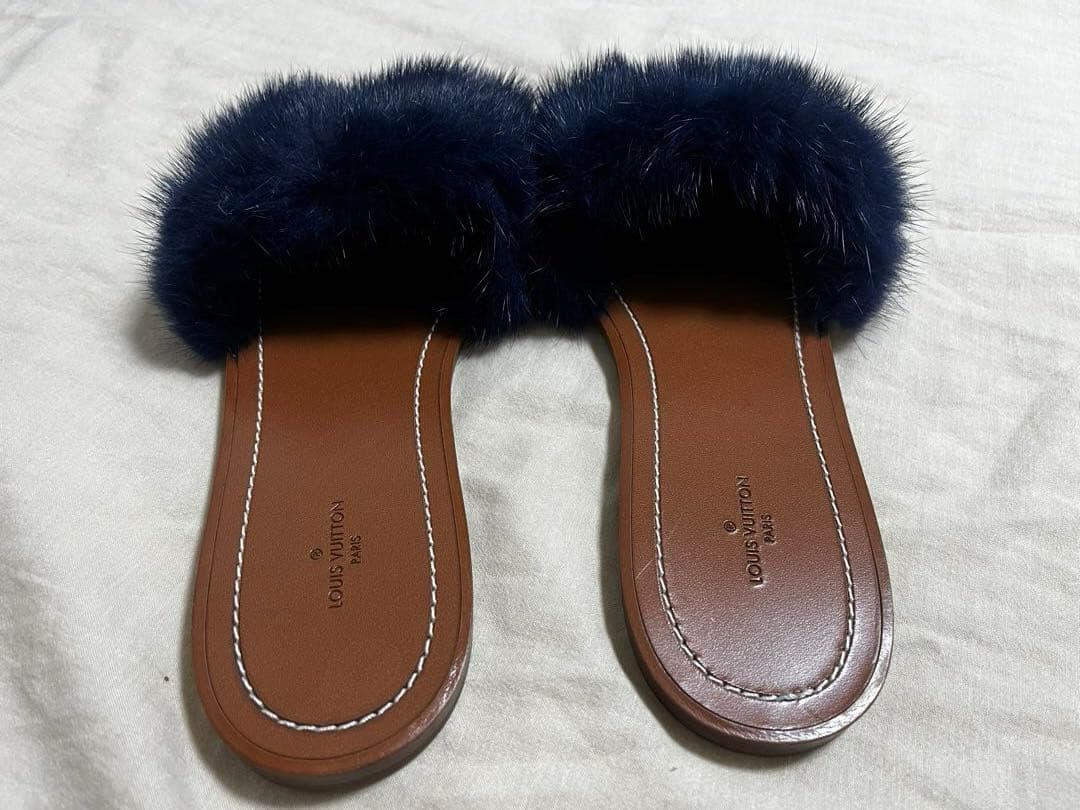 【美品】Louis Vuitton ネイビー ファー サンダル ルイヴィトン