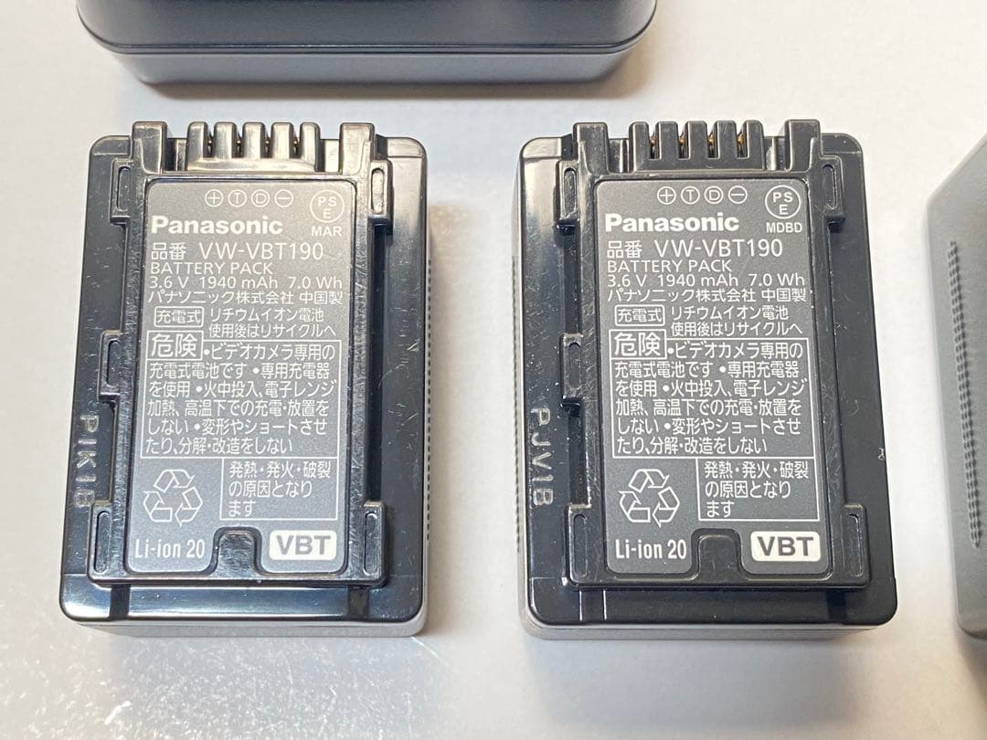 【中古美品】Panasonic ビデオカメラ HC-V550M +その他