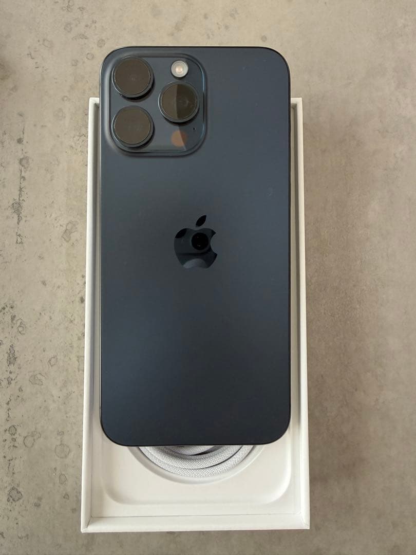 iPhone15Pro Max ブルーチタニウム 256GB