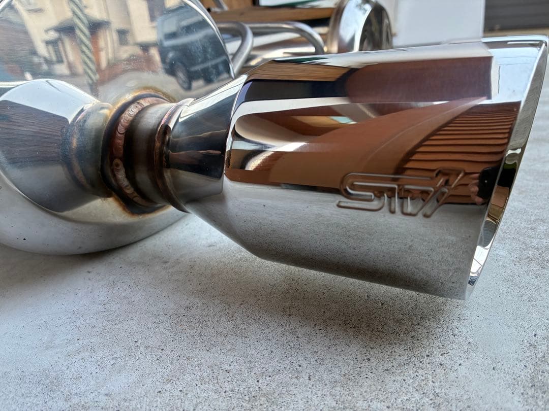 VMレヴォーグ STiパフォーマンスマフラー2本セット