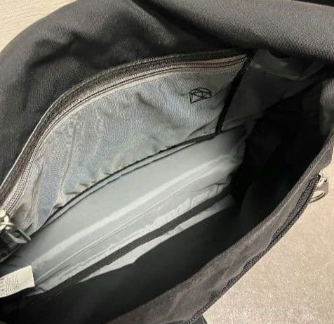 希少 Nike メッセンジャーバッグ 00s　ショルダーバッグ Y2K　刺繍ロゴ