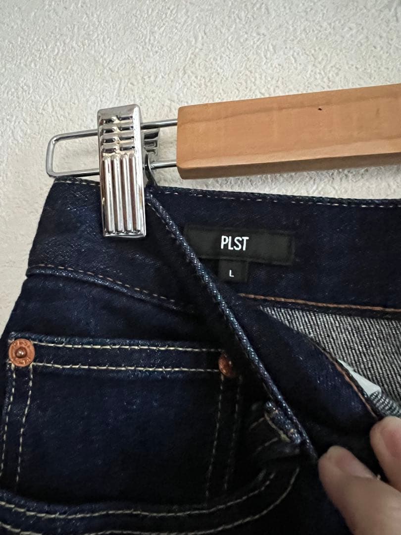 と*ろ様 PLST ネイビー　カーブジーンズ