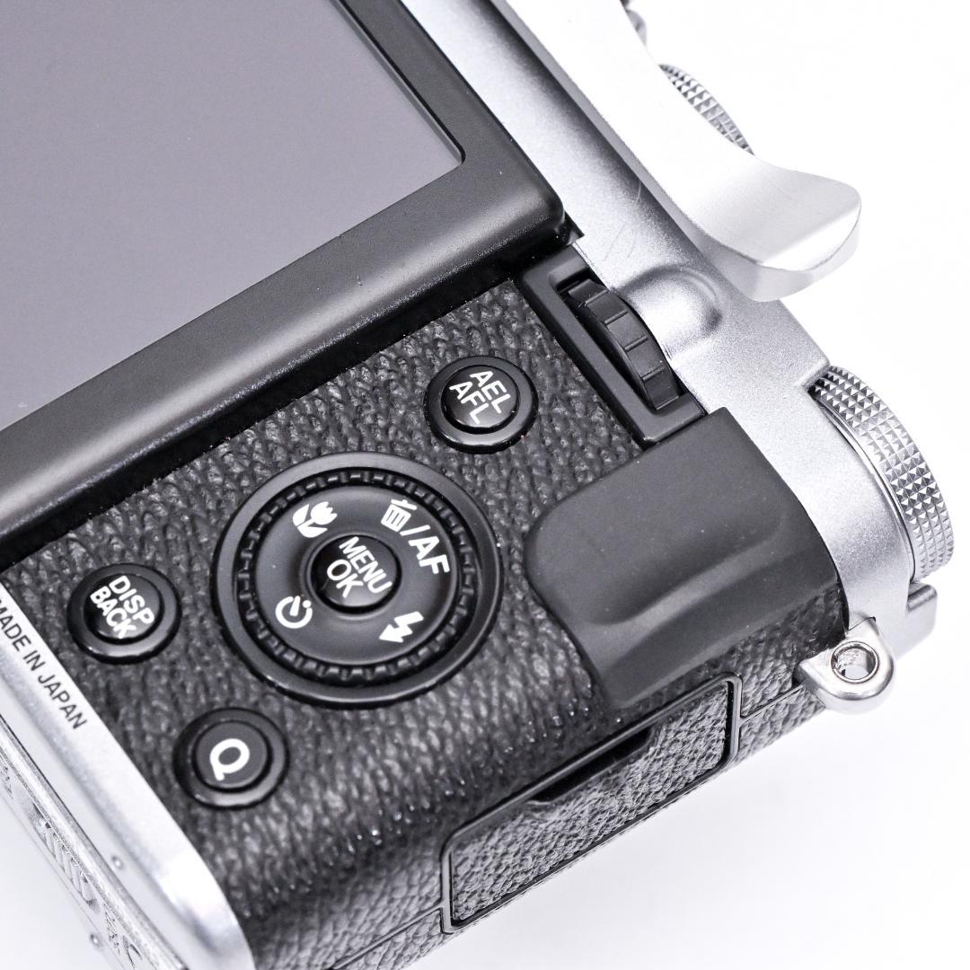 FUJIFILM X20 シルバー　【中古・美品】