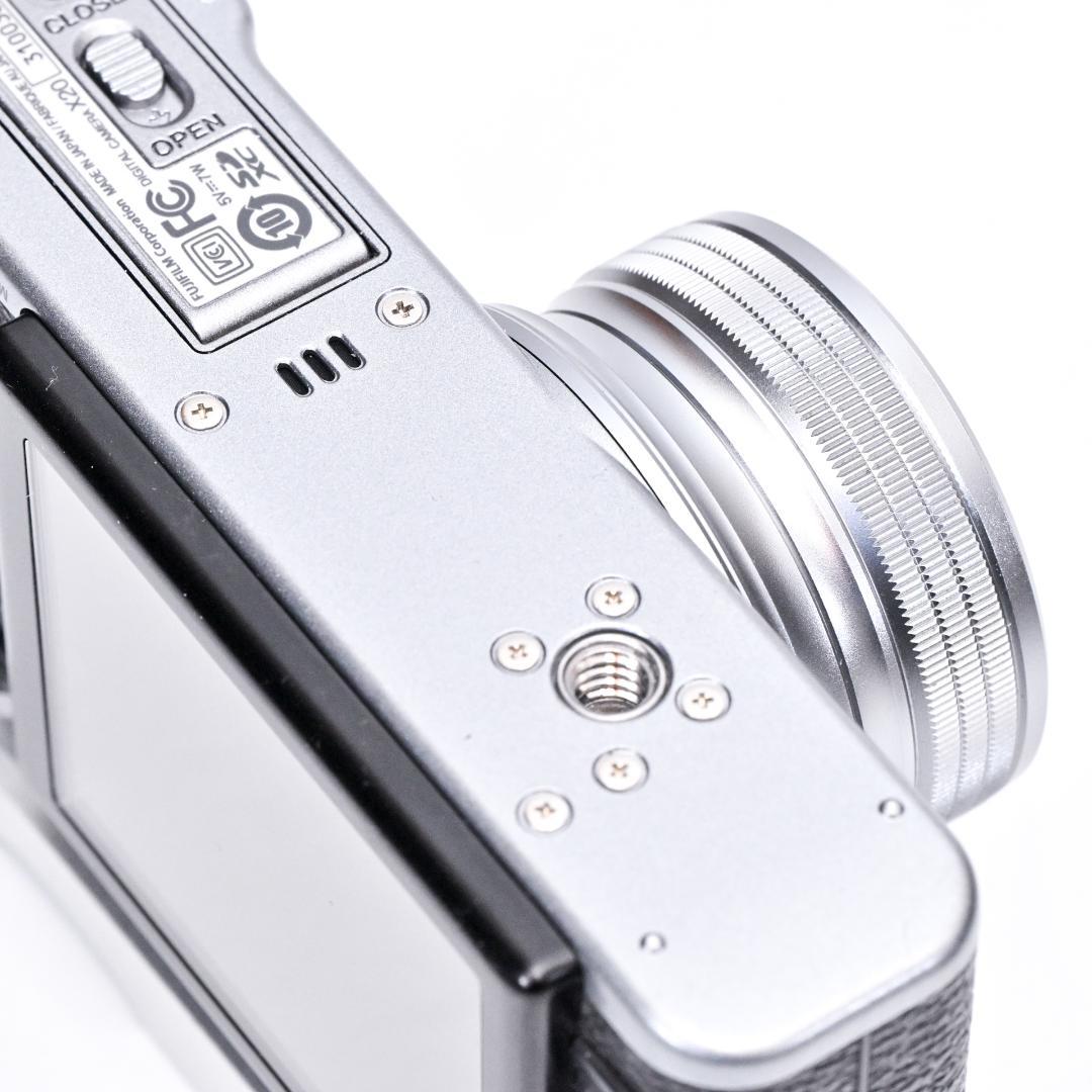 FUJIFILM X20 シルバー　【中古・美品】