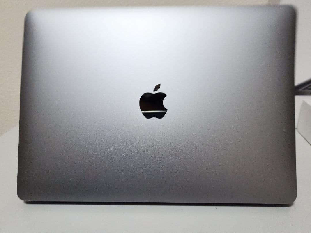 美品　MacBook Pro 2020 13インチ 16GB 1TB 28回充電